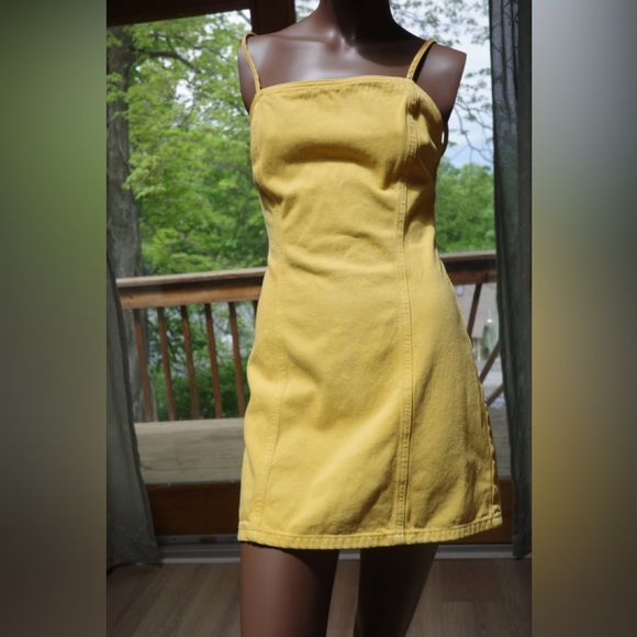 Urban Outfitters Yellow Mini Denim dress S - Picture 7 of 7